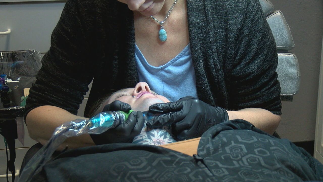 Making a tattoo